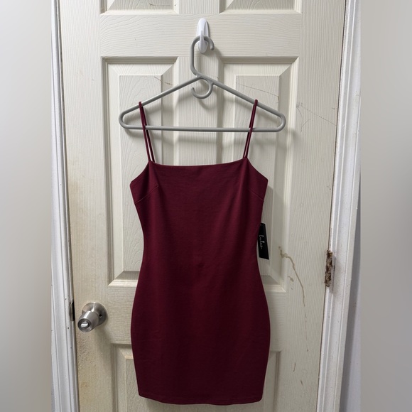 Lulus Dresses & Skirts - 🌷𝐋𝐮𝐥𝐮𝐬 𝐑𝐞𝐝 𝐒𝐪𝐮𝐚𝐫𝐞 𝐍𝐞𝐜𝐤 𝐁𝐨𝐝𝐲𝐜𝐨𝐧 𝐌𝐢𝐧𝐢 𝐃𝐫𝐞𝐬𝐬